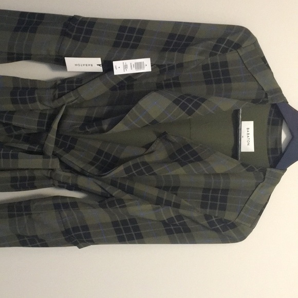 Aritzia  Quincy trench by Babaton - Picture 7 of 7